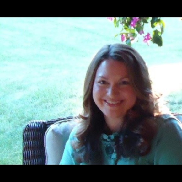 Meet your Posher, Amy - Picture 1 of 1